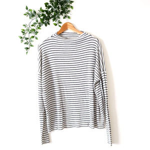 Lucky Brand Women's Soft Ribbed Long Sleeve Gray Striped Top